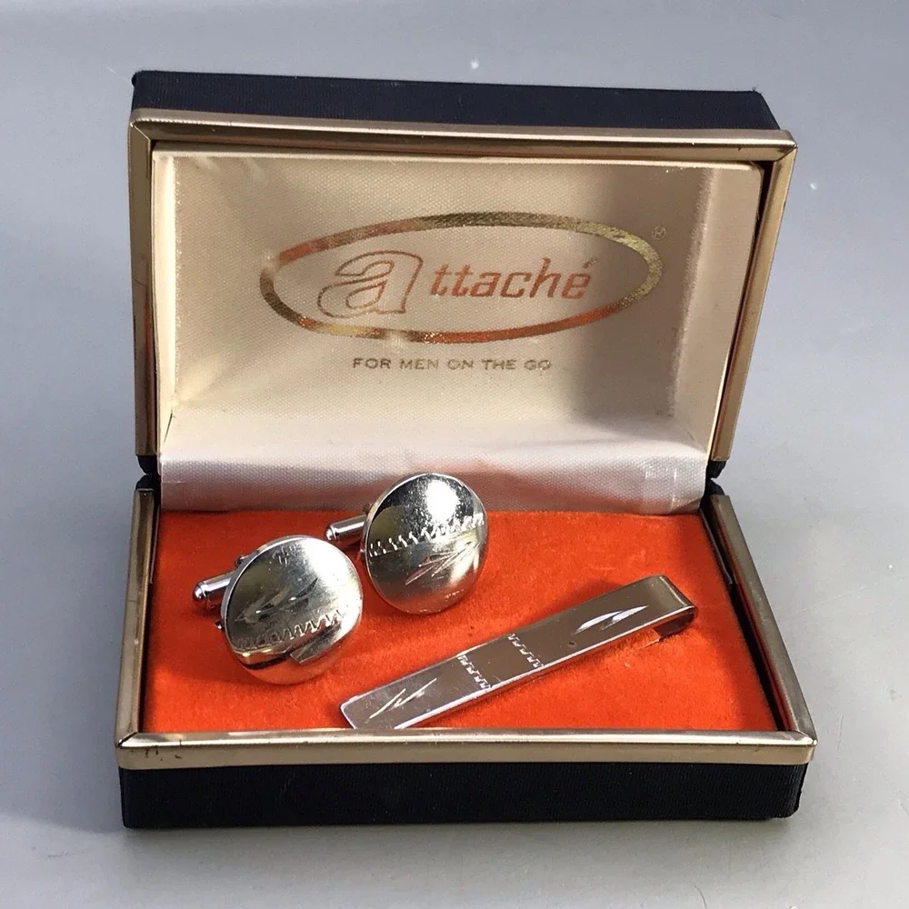 VTG Attaché‎ Cuff Links And Tie Clip Silver Tone In Box